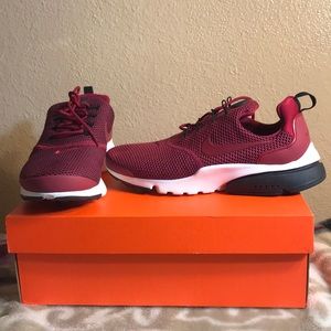 8.5. Nike Presto Fly SE